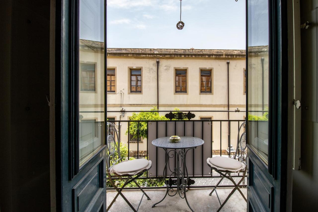 The Palace B&B And Apartments Santo Stefano di Camastra Extérieur photo