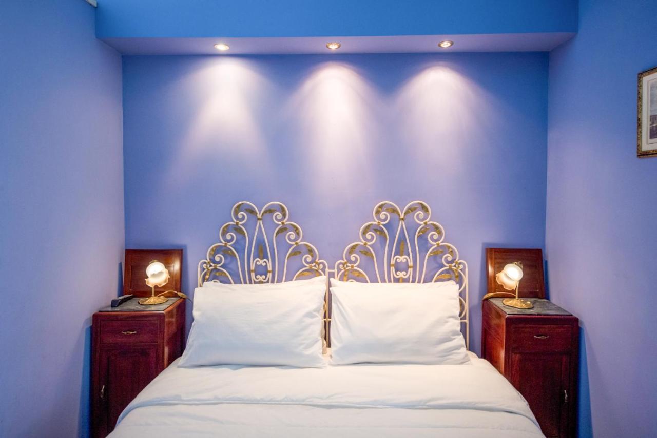 The Palace B&B And Apartments Santo Stefano di Camastra Extérieur photo