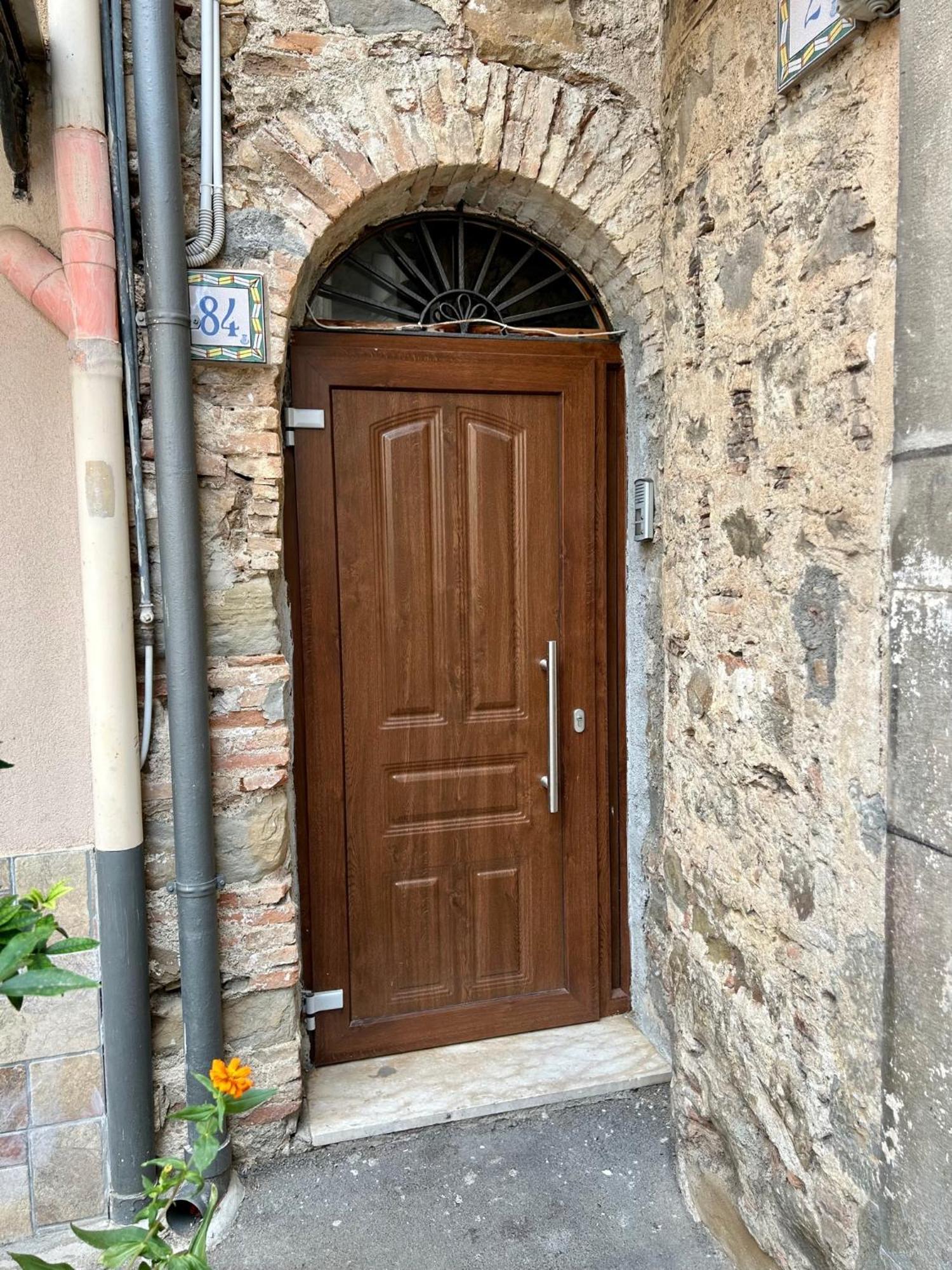 The Palace B&B And Apartments Santo Stefano di Camastra Extérieur photo