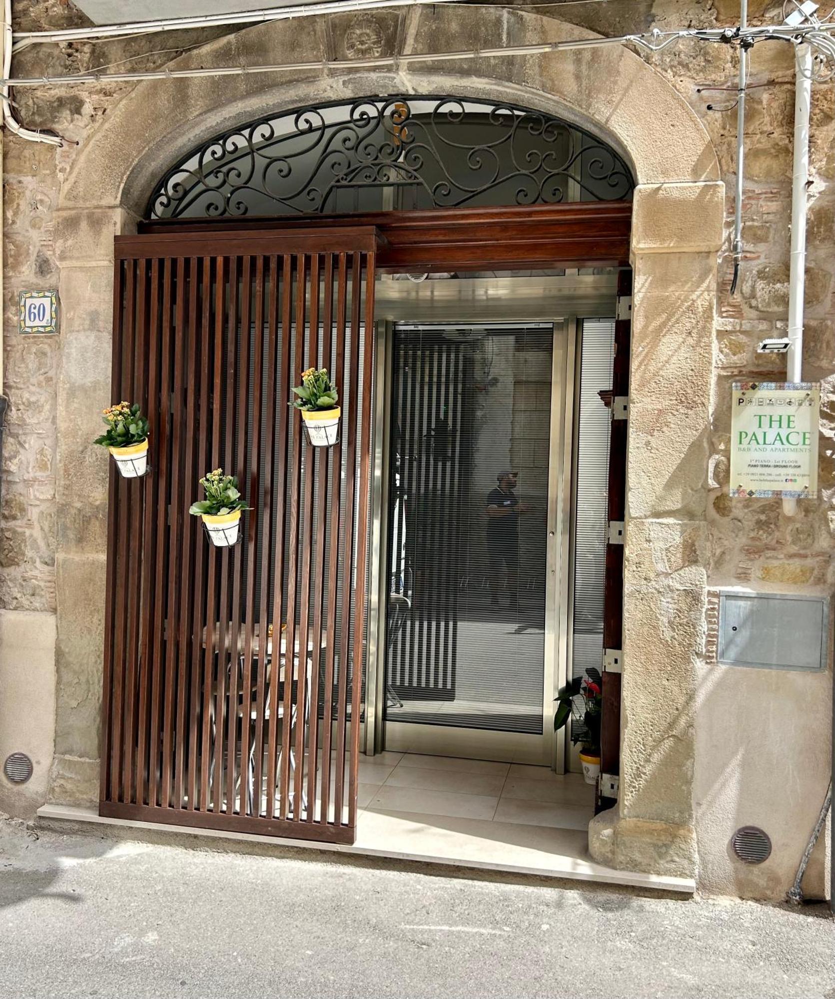The Palace B&B And Apartments Santo Stefano di Camastra Extérieur photo