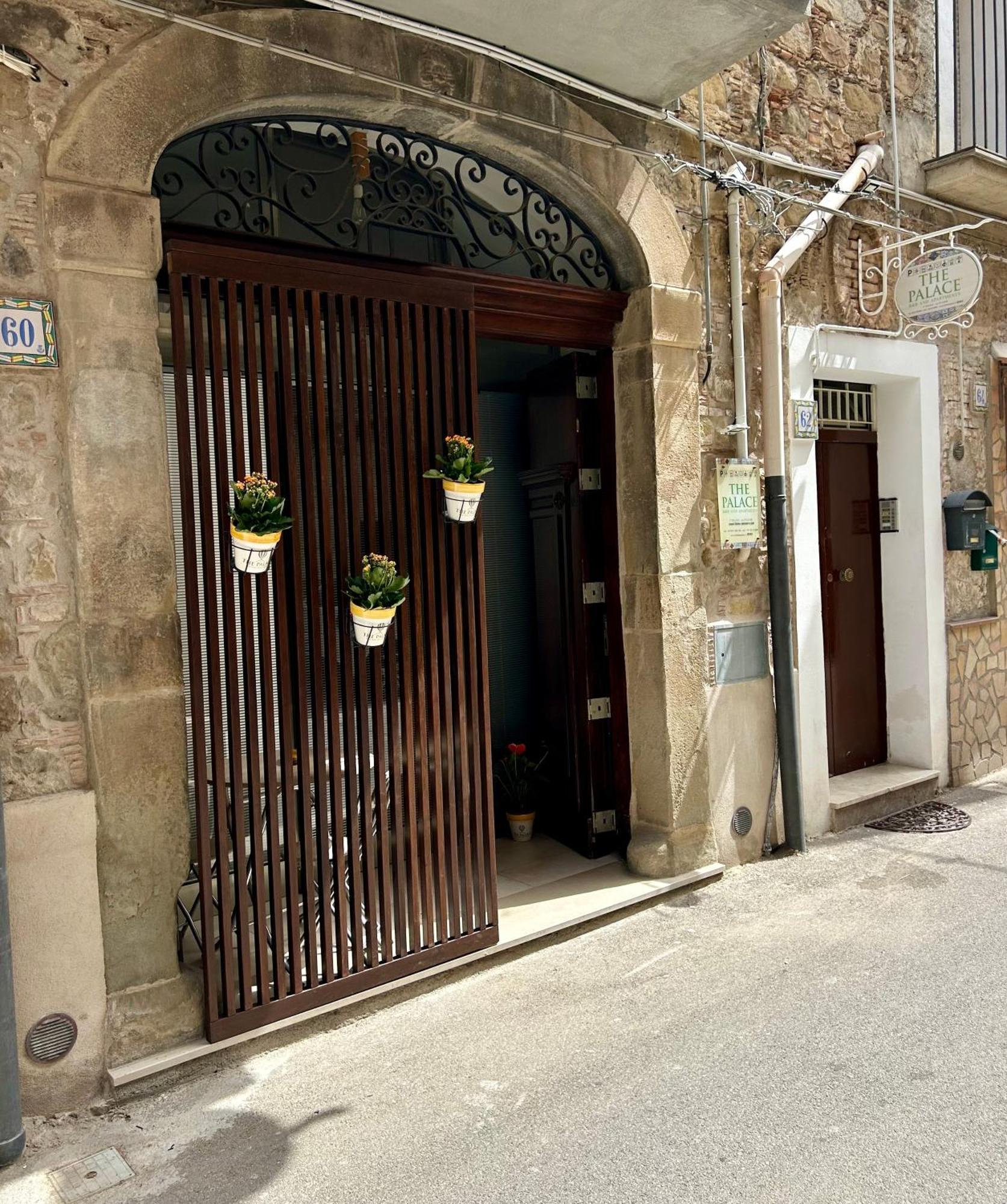 The Palace B&B And Apartments Santo Stefano di Camastra Extérieur photo